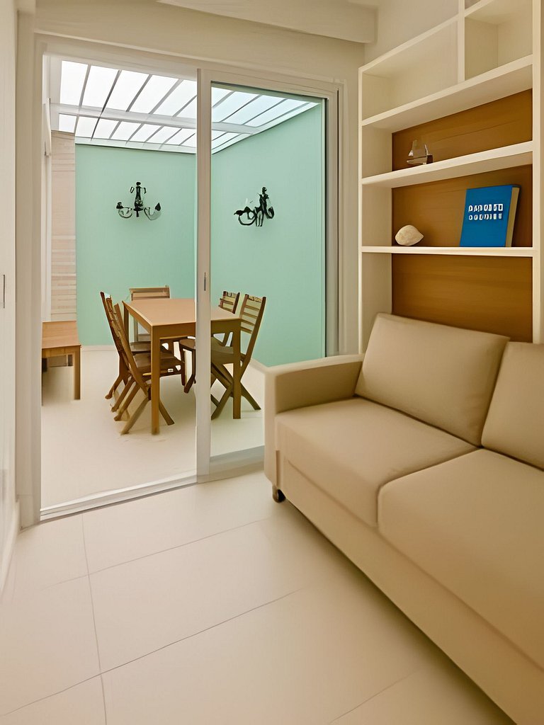 Leblon c/ patio interno e gar pertissimo  da praia