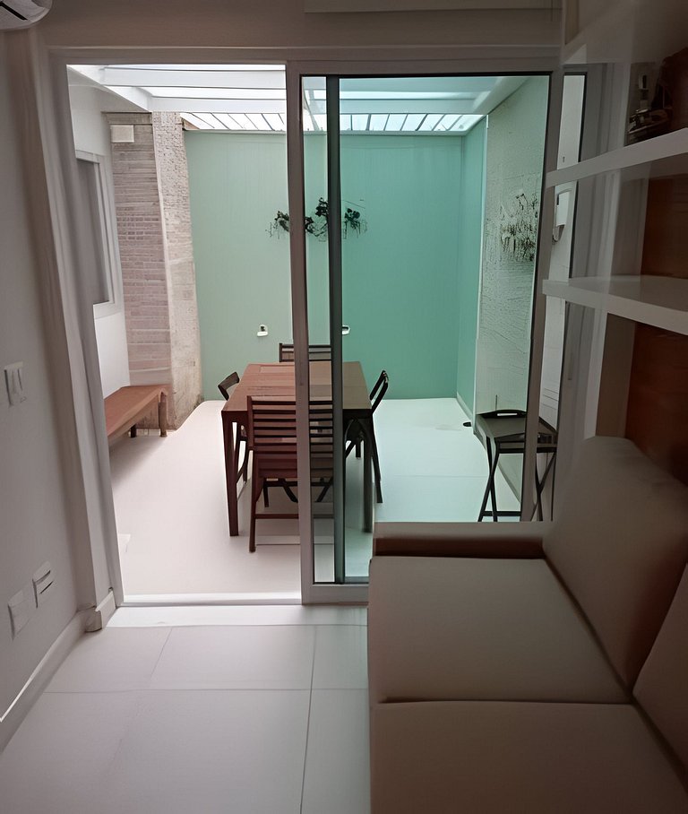 Leblon c/ patio interno e gar pertissimo  da praia