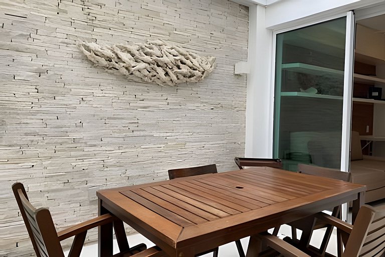 Leblon c/ patio interno e gar pertissimo  da praia