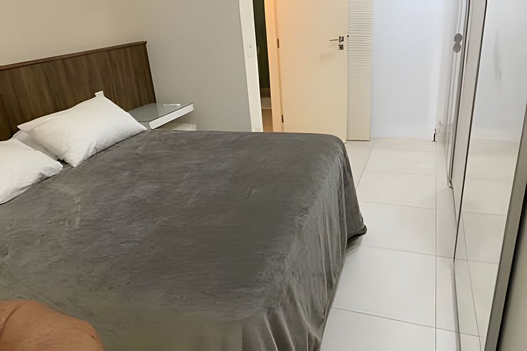 Leblon c/ patio interno e gar pertissimo  da praia
