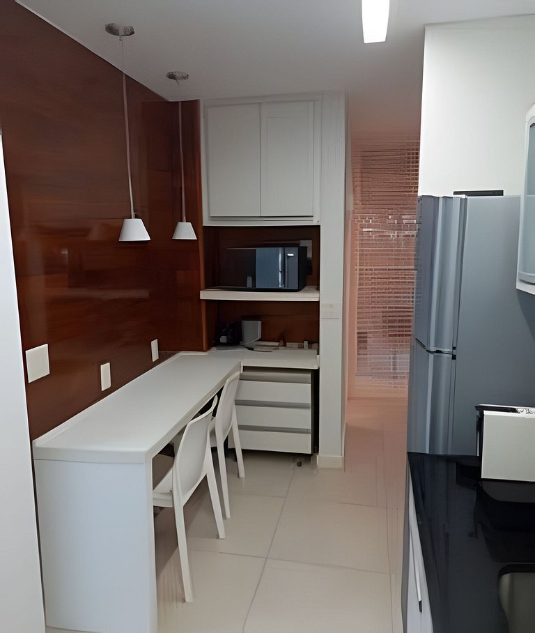Leblon c/ patio interno e gar pertissimo  da praia
