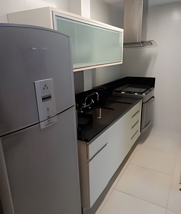 Leblon c/ patio interno e gar pertissimo  da praia