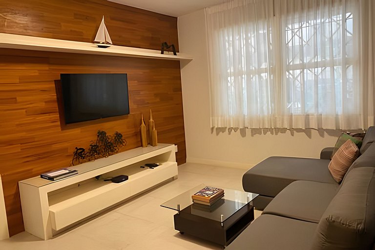 Leblon c/ patio interno e gar pertissimo  da praia