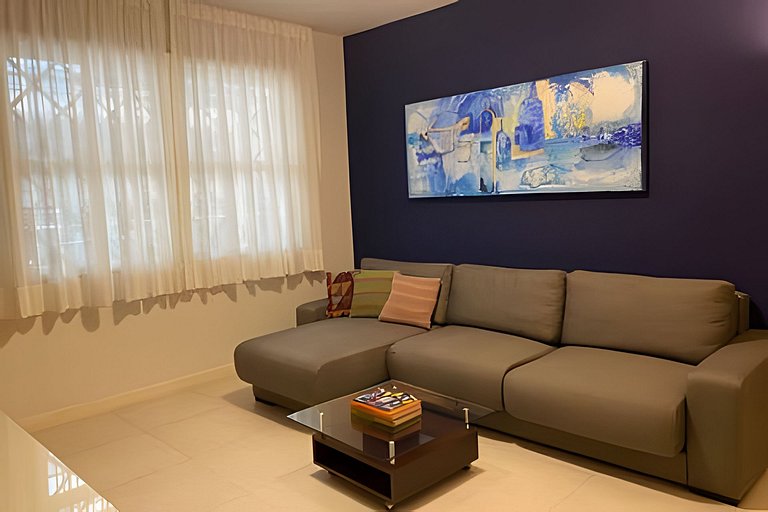Leblon c/ patio interno e gar pertissimo  da praia