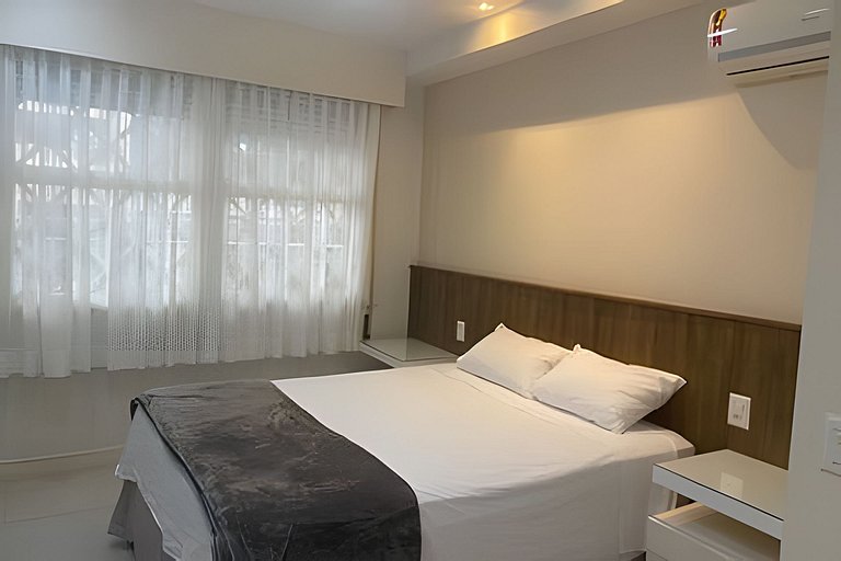 Leblon c/ patio interno e gar pertissimo  da praia