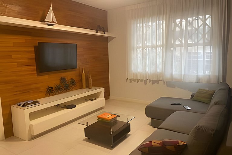 Leblon c/ patio interno e gar pertissimo  da praia