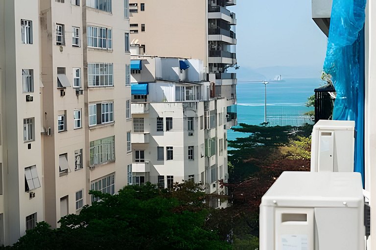 Studio vista lateral mar perto de 3 praias e Wi-fi