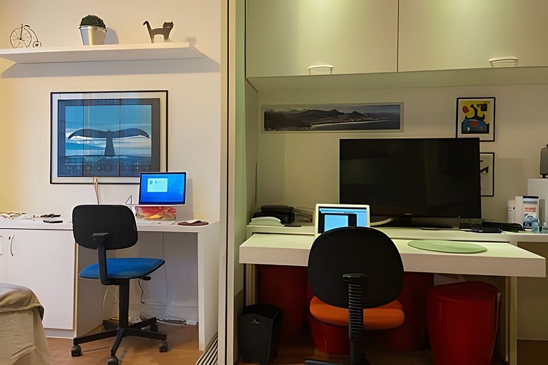 Studio vista lateral mar perto de 3 praias e Wi-fi