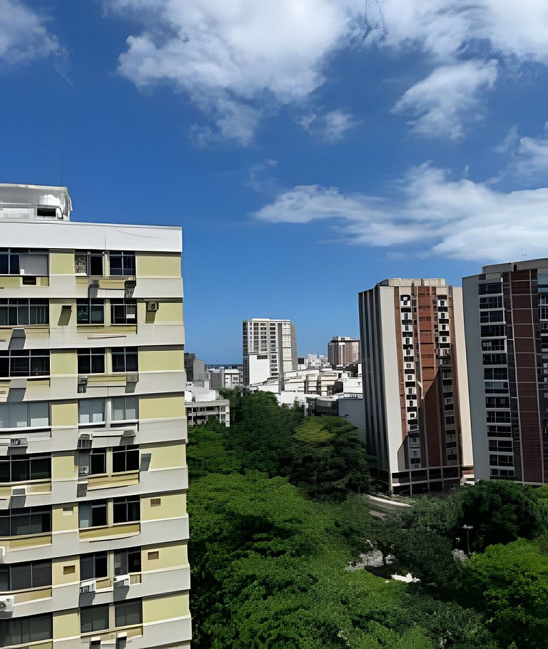 Leblon amplo 3 qtos vista livre