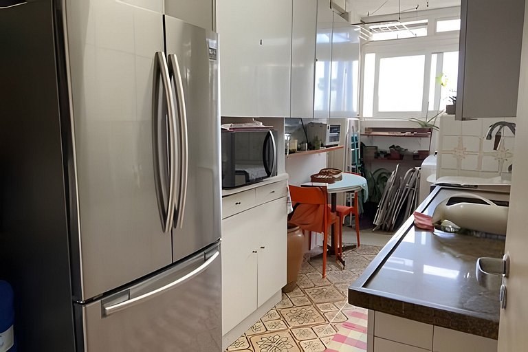Leblon 2 qtos com WI-FI, vaga e vista para a Lagoa