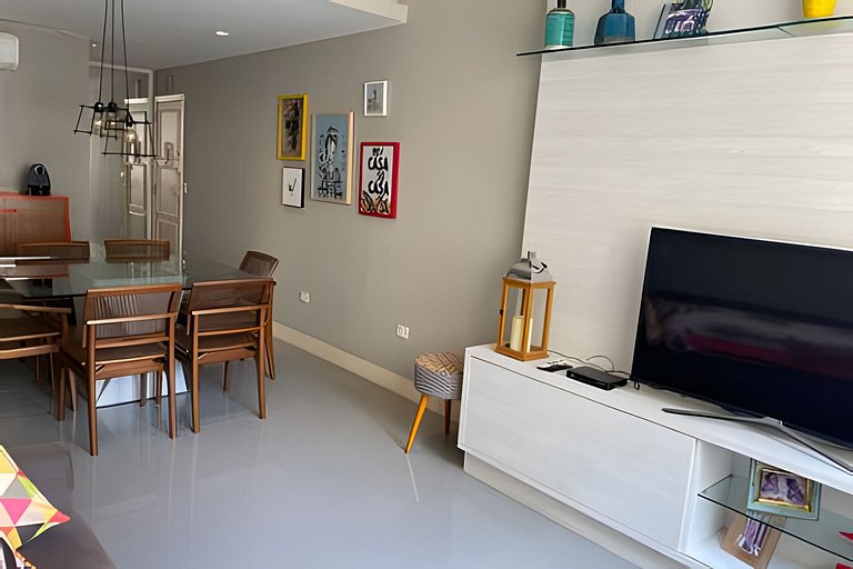 Copa, 3 quartos a uma quadra da praia