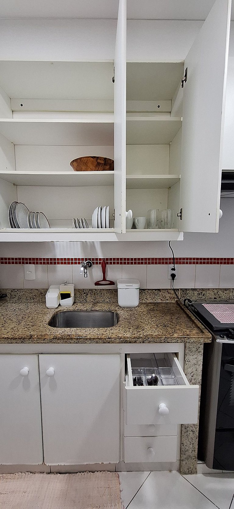 Ap vintage 2 qtos ao lado do Rio Design Leblon