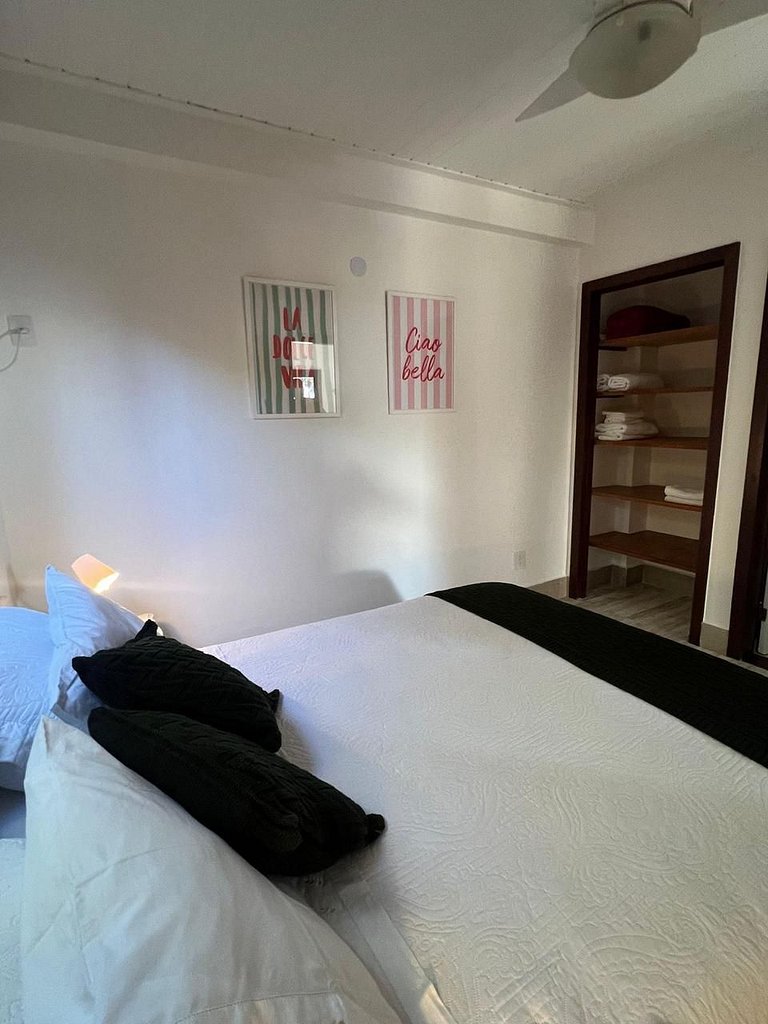 Casa pé na areia em Geribá com 4 suítes para até 12 pessoas