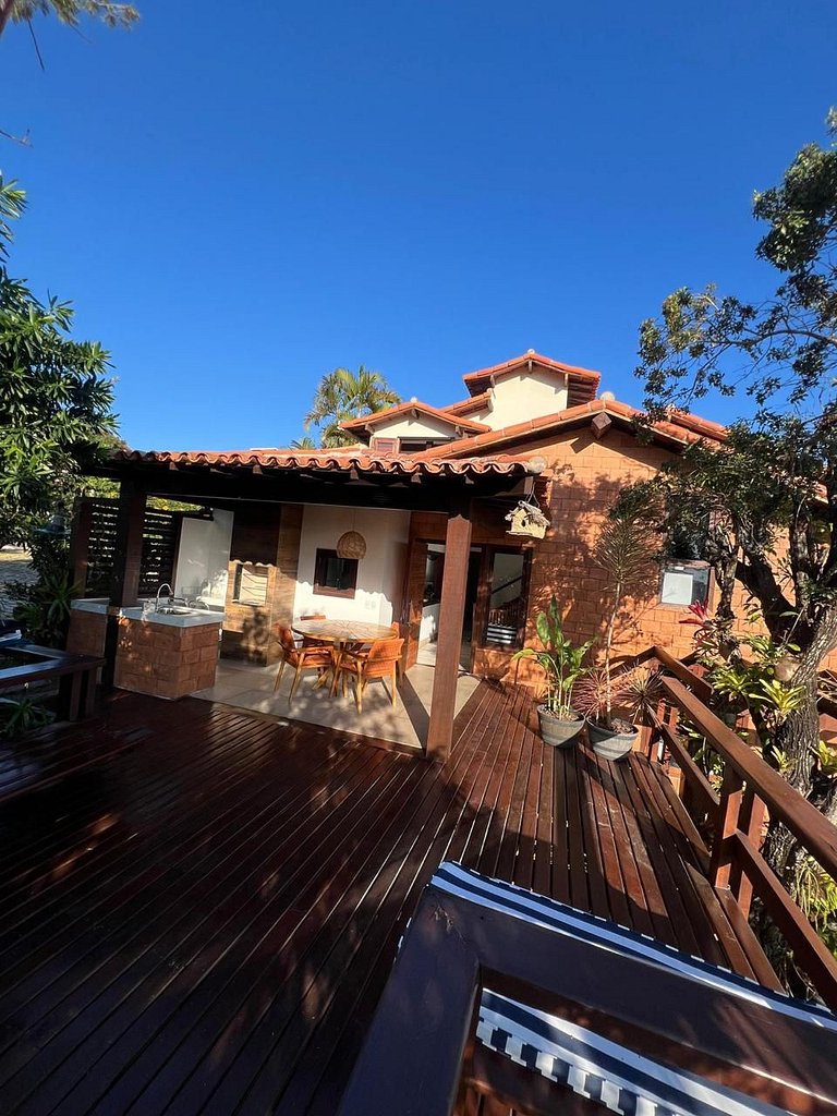 Casa pé na areia em Geribá com 4 suítes para até 12 pessoas